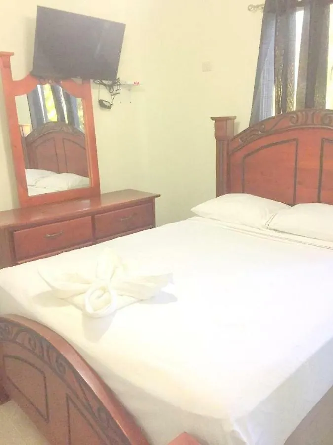 ** Aparthotel Aparta Hotel Venecia Montecristi San Fernando de Monte Cristi Dominican Republic